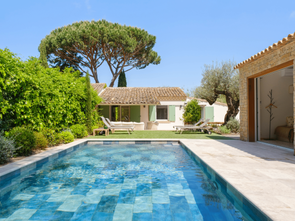 Maison Lou Sophia Saint-Tropez proche Salins - Piscine - Terrain de pétanque - 6 couchages