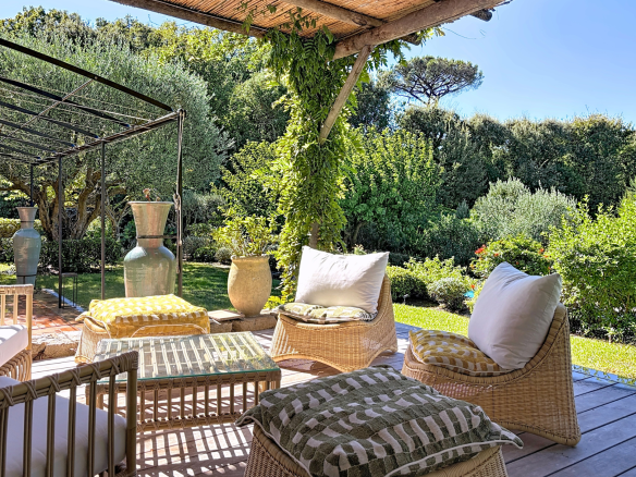 Terrasse de la Villa Les Aygalades à Saint-Tropez