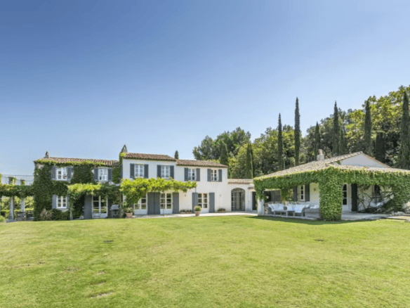 Façade de la Villa Coup de Foudre à Grimaud, Golfe de Saint-Tropez