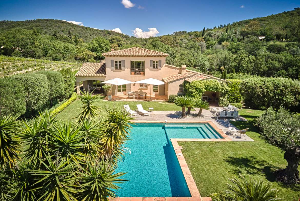 Piscine de la Villa Bella Clara à Grimaud, Golfe de Saint-Tropez