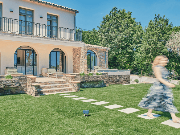 Façade de la Villa Les Cigales à Gassin, Golfe de Saint-Tropez