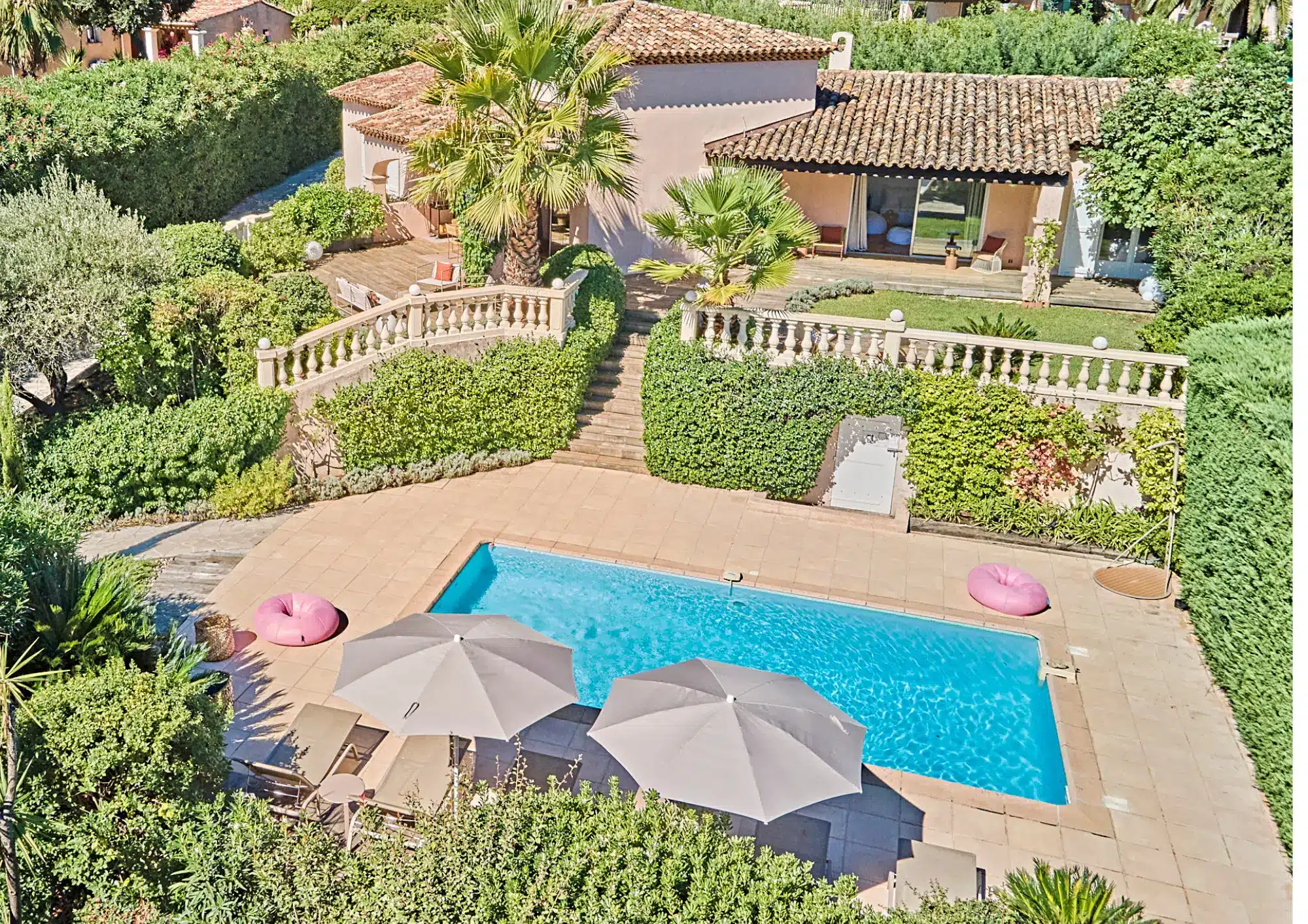 Villa Rose à Gassin avec 3 chambres Piscine Terrain de Pétanque Villa Rose à Gassin avec 3 chambres Piscine Terrain de Pétanque - Collection Let Me Do Signature
