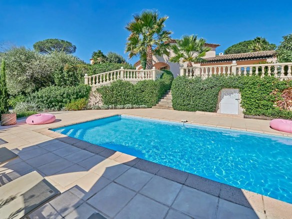 Villa Rose à Gassin avec 3 chambres Piscine Terrain de Pétanque - Collection Let Me Do Signature