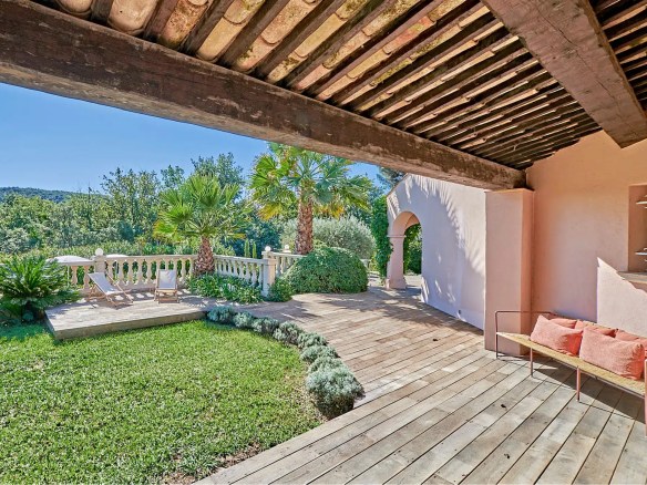 Villa Rose à Gassin avec 3 chambres Piscine Terrain de Pétanque - Collection Let Me Do Signature